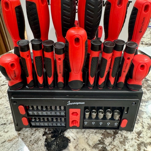 Journeyman Red and Black Tool Set - Picture 1 of 1